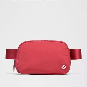 NWT Lululemon Desert Red Everywhere Belt Bag
